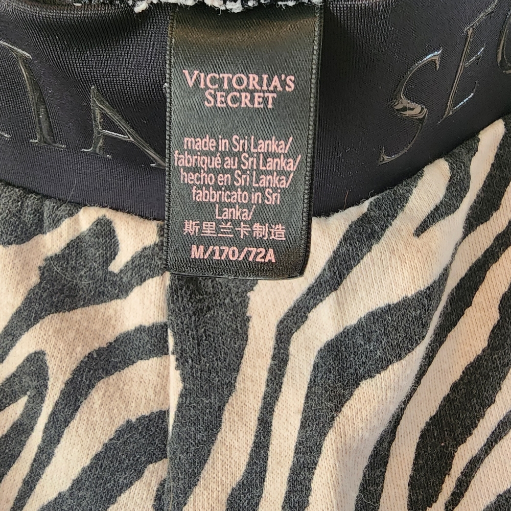 Victoria's Secret Joggers Animal Print Black and Cream/Tan Size M Never Worn - Picture 6 of 8